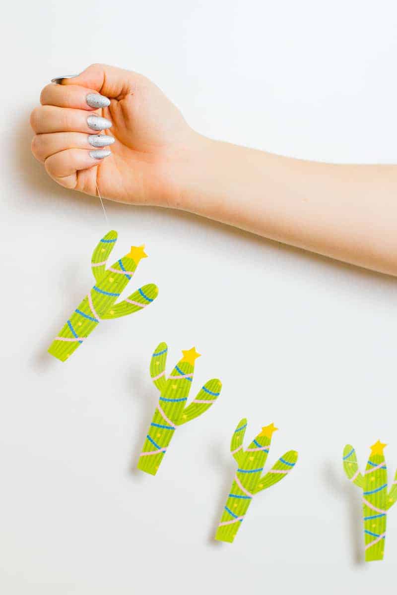 FREE PRINTABLE CHRISTMAS CACTUS GARLAND - Free Printable Christmas Cactus Garland Festive Decorations Banner Cacti Tinsel Stars Diy Tutorial Homemad