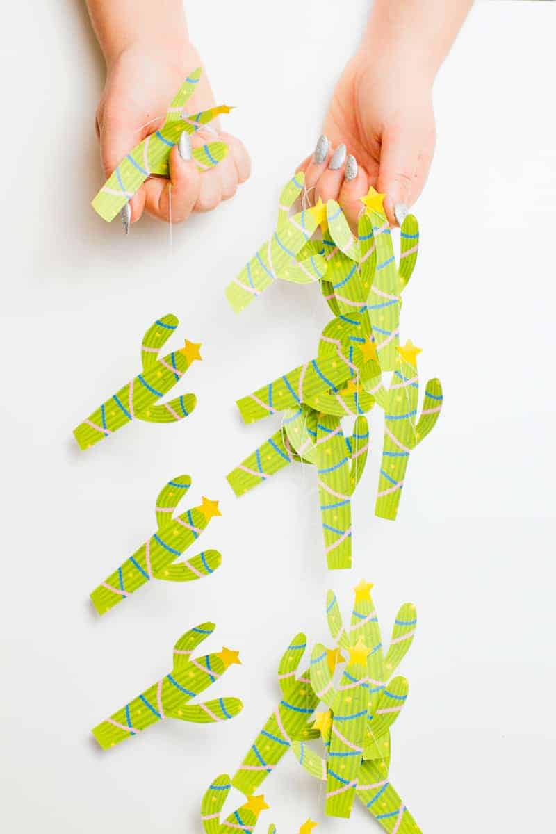 free-printable-christmas-cactus-garland-festive-decorations-banner-cacti-tinsel-stars-diy-tutorial-homemad-7
