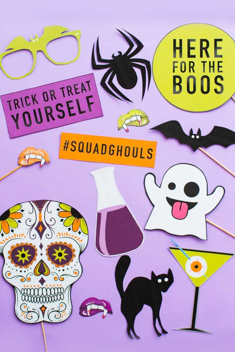 PRINTABLE HALLOWEEN THEMED PHOTO BOOTH PROPS - Halloween Photo Booth Props Printable Download Modern Fun Puns Slogan Emoji Snapchat