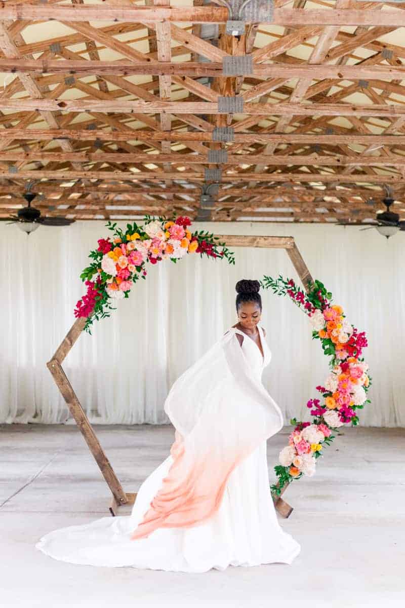 HOW TO USE 'LIVING CORAL', PANTONE'S COLOUR OF THE YEAR FOR 2019 AT YOUR WEDDING - Mango Inspired Wedding Ideas Inspired By Pantones Colour Of The Year For Living Coral