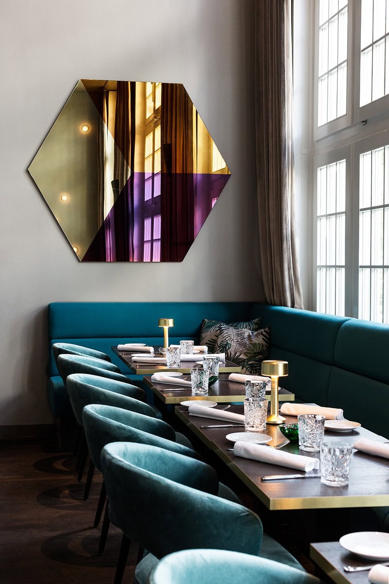 Check Decorazioni's Unique Restaurant Design That Is All About Embracing The Classic Blue Shades! decorazioni Check Decorazioni’s Unique Restaurant Design That Is All About Embracing The Classic Blue Shades! Check Decorazionis Unique Restaurant Design That Is All About Embracing The Classic Blue Shades 3