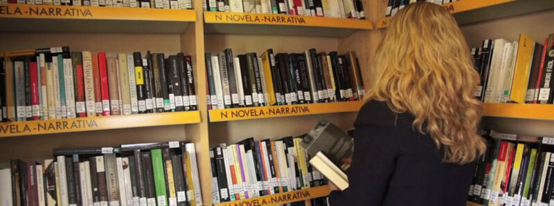 Bibliobús en ruta por municipios del Corredor del Henares