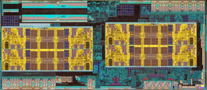 En amarillo los 8 cores físicos en uso por VirtualBox.