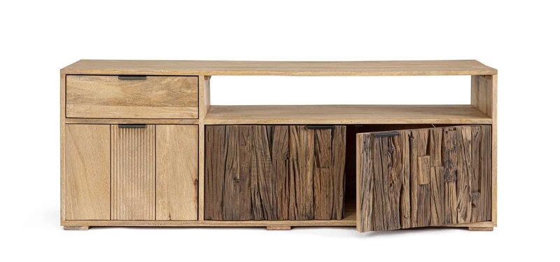 Mobili in legno artigianali per arredo moderno.