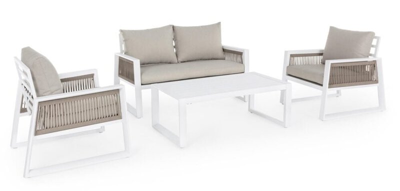 Poltrona da giardino in stile moderno con struttura in rattan bianco e cuscini beige eleganti.