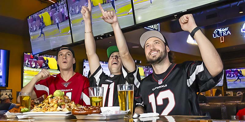 Football at Cold Beers & Cheeseburgers