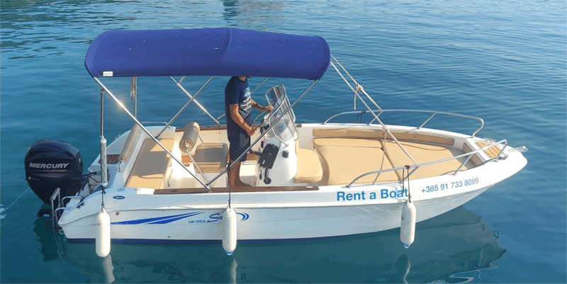 Saver 540 speedboat for rent in Opatija – ideal for small groups and day trips