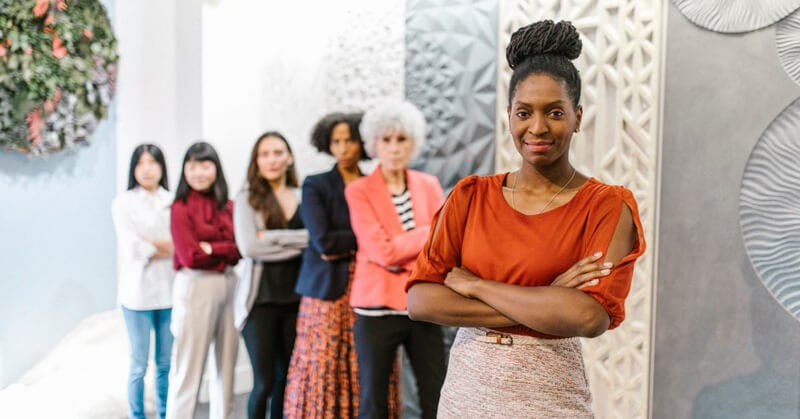 5 Counter-Intuitive Lessons on Why Community is Your Secret Business Weapon