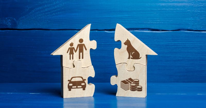 Sau khi ký, vợ chồng nên đem đơn đi công chứng tại cơ quan, tổ chức có thẩm quyền.