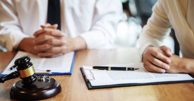 Tòa cấp giấy tờ gì cho đương sự sau ly hôn?