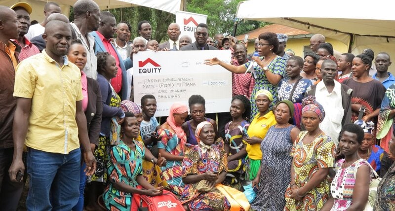Lands Minister Nabakooba rallies Mityana residents to make maximum use of Ug.Shs. 1.6bn PDM cash to increase household incomes nab2