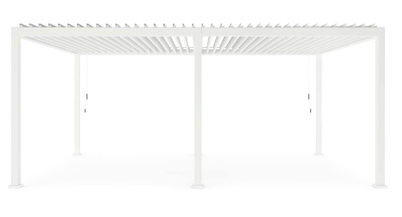 Pergola bioclimatica moderna in alluminio bianco con lame orientabili, ideale per esterni eleganti e funzionali.