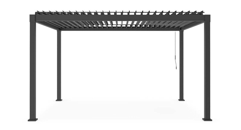 Alt text: Pergola moderna in metallo nero ideale per giardini e cortili esterni.