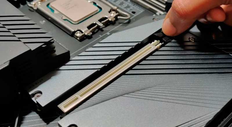 Переход на стандарт PCIe 5.0 поможет вам получить максимальную отдачу от будущих устройств, которые еще больше раскроют потенциал вашего ПК. Переход на стандарт PCIe 5.0 поможет вам получить максимальную отдачу от будущих устройств, которые еще больше раскроют потенциал вашего ПК.