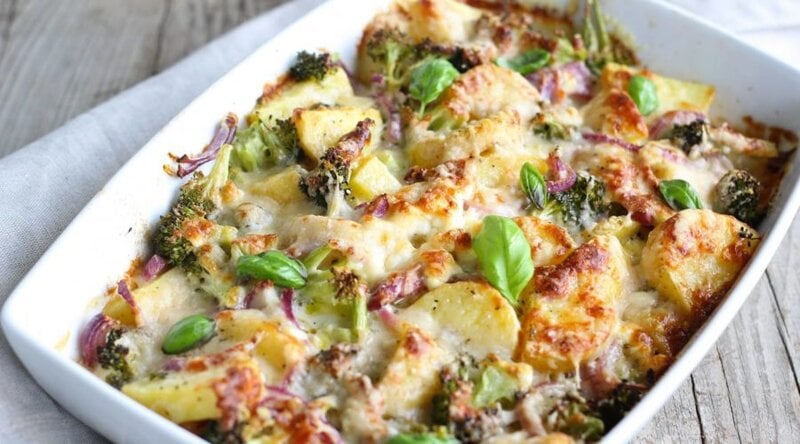 Veganer Kartoffel-Brokkoli-Auflauf