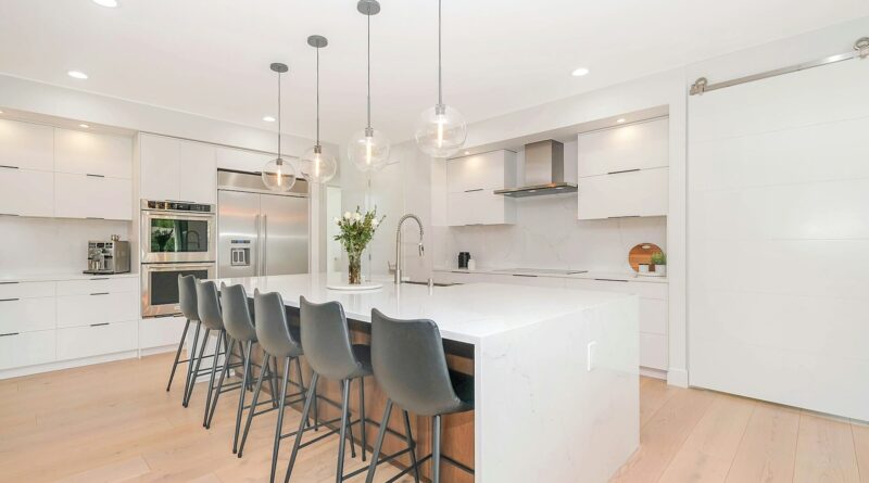 How Layered Lighting Can Transform Your Kitchen