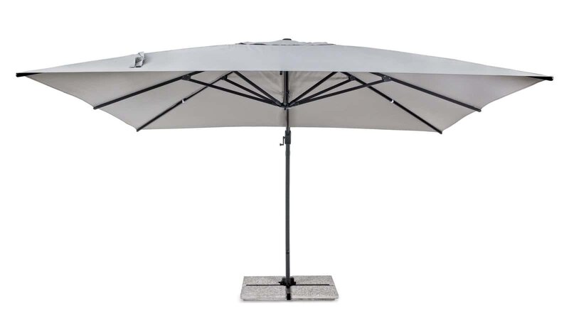 Ombrrella da esterno con struttura stabile, perfetta per ambienti di relax e ospitalità all'aperto.