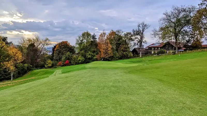 Allgäu Schloßgut Lenzfried Golfplatz Henrbst