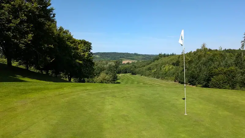 golfplatz lederbach