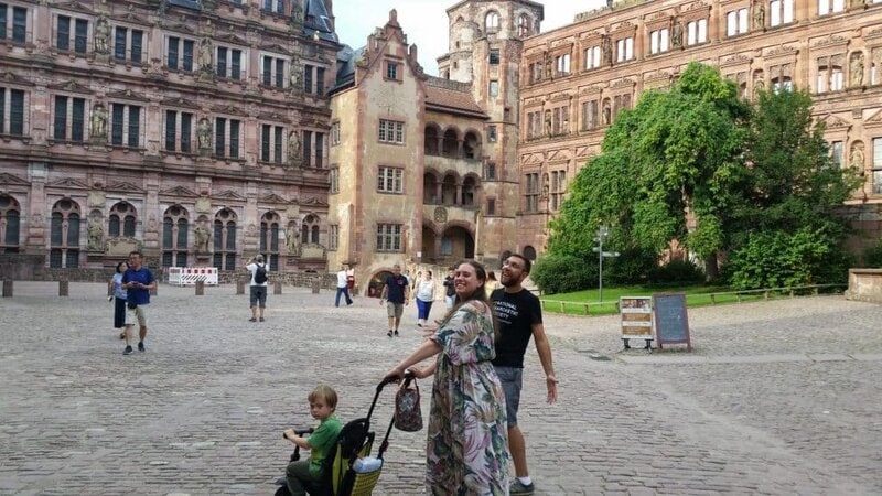 10 Tips for International Travel with Kids