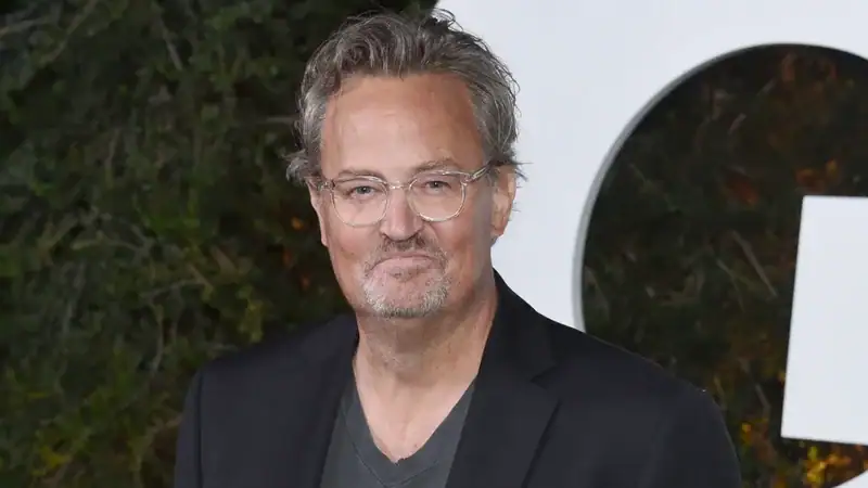 ‘Friends’ star Matthew Perry dead at 54 221206145249-04-pop-life-chronicles-newsletter-1206