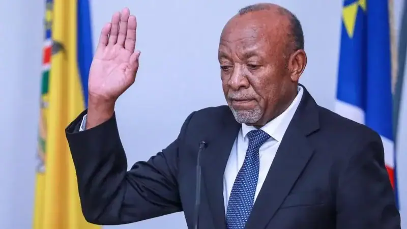 82 Year Old Nangolo Mbumba Sworn In as Namibia’s 4th President As President Museveni Pays Tribute To The Late Hage Geingob _132546304_c4def4ea1c254e676b6430fb1b4d7809779cbbd20_315_5500_30961000x563.jpg