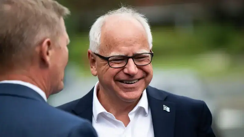 USA Presidential Candidate Kamala Harris' Picks Tim Walz As Her Vice President Running Mate: Here's What You Need To Know About Him 0x0