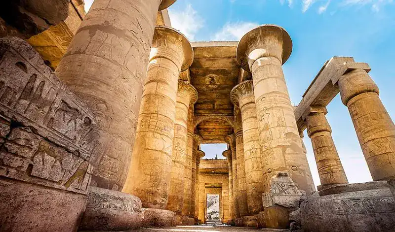 Decorated hypostyle hall inside Ramesseum Temple