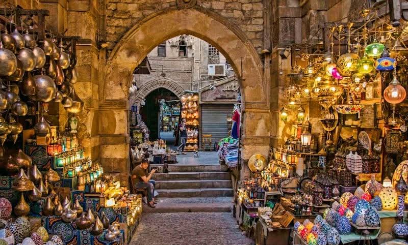 Traditioneller Basar in Kairo – Khan el Khalili beim Ausflug von Hurghada nach Kairo 2 tage