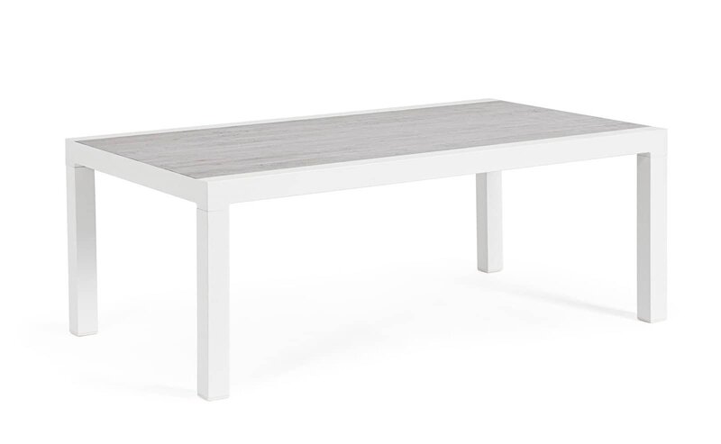 Testo alternativo: Tavolo da cucina o soggiorno con struttura bianca e top in legno naturale, design elegante e funzionale.