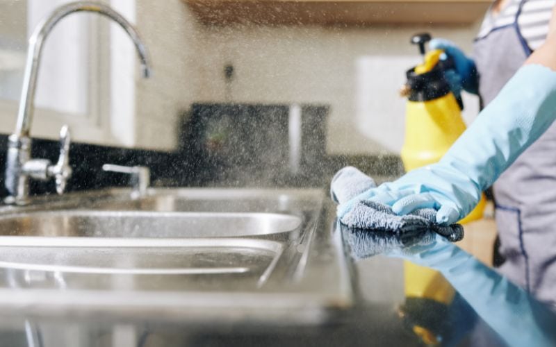 kitchen disinfecting service