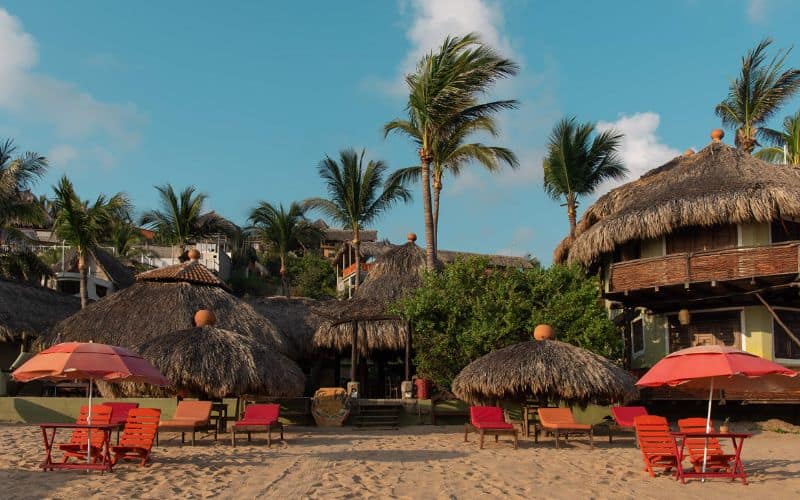 Posada La Termita, beachfront hotel in San Agustinillo Mexico