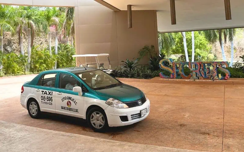 taxi in huatulco oaxaca mexico