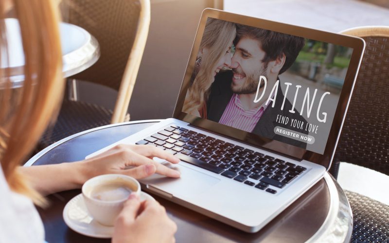 Online erfolgreich flirten – So klappt es mit „Love is in the Air“ im Netz!