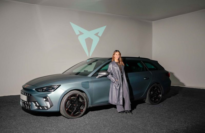 CONTENT PRODUCTION: Einst sportliche Marke für Junge und Junggebliebene schafft Cupra mit dem eleganten und aufregenden Leon SP final den Sprung in die Businessklasse.
