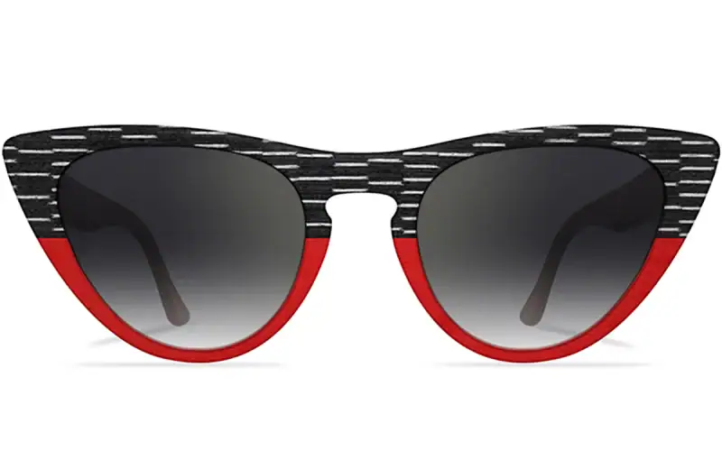 SAND in BLACK n' RED