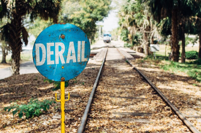 WHY LEGACY SYSTEMS CAN DERAIL YOUR DIGITAL TRANSFORMATION PROJECT