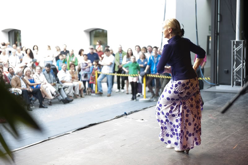 Sabine Maria Leitner Auftritt mit Publikum