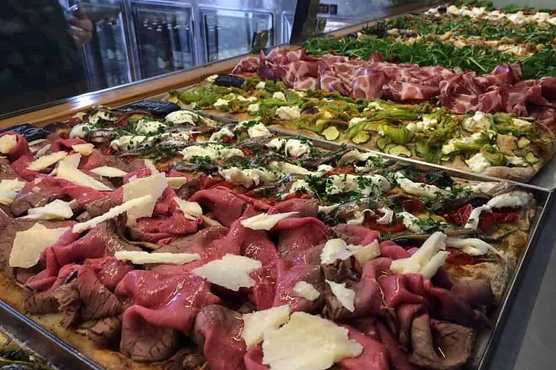 EAT BEST PIZZA IN TRIONFALE  ROME NEAR VATICAN 