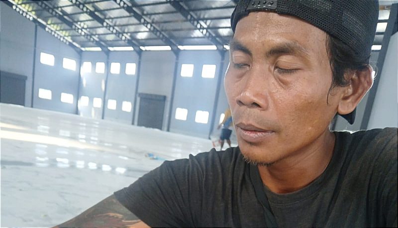Foto. Agung Mandor CV. Srikandi Jatim General Contraktor Bawa Kabur Uang Para Pekerja Poyek Jalan Tol Probolinggo - Banyuwangi