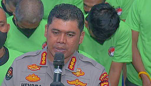 Dari enam orang yang diamankan, salah satunya berinisial FAP, seorang pelajar kelahiran Bandung, 31 Desember 2005.