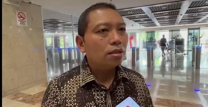 Anggota Komisi IX DPR RI, Zainul Munasichin, meminta pemerintah segera menyusun strategi penganggaran yang mampu menjamin keberlanjutan Program Makan Bergizi Gratis.