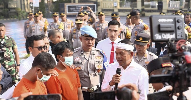 Langkah deteksi dini penyalahgunaan dan ketergantungan obat sediaan farmasi. Gubernur Jawa Barat Dedi Mulyadi mewacanakan pemeriksaan urine bagi seluruh siswa SMA/SMK di Jawa Barat.