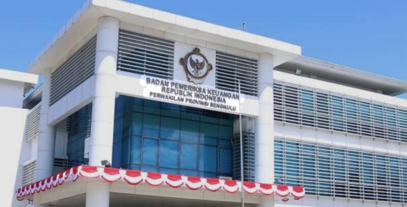 Pemkot Bandung memastikan kajian terhadap temuan BPK akan dilakukan terlebih dahulu sebelum kedua program tersebut kembali digelar.