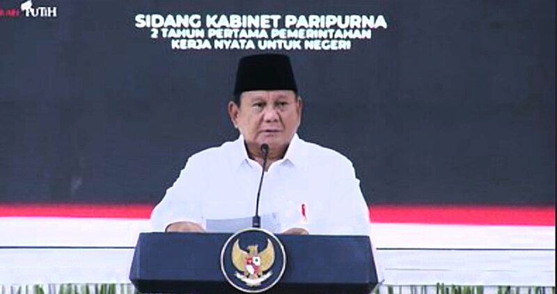 Presiden Prabowo menyampaikan terima kasih dan penghargaan kepada seluruh anggota kabinet yang dinilainya telah bekerja keras menjalankan amanah untuk bangsa dan negara. Poto tangkap layar YouTube Sekretariat Presiden. 