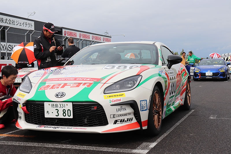 徳島トヨタレーシングGR86カラーリング | ヒロックラボ｜東京都港区