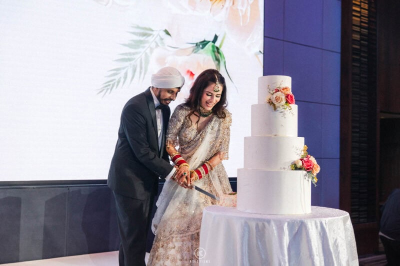 Sikh wedding portrait of Jaspreet & Hartaz in Thailand