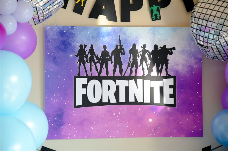 フォートナイト FORTNITE BIRTHDAY バースデーパーティー　誕生日