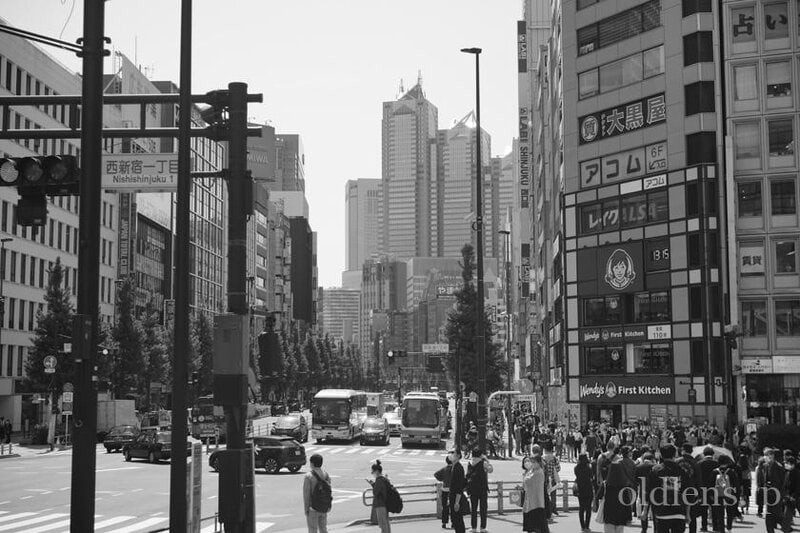 Leitz summar 5cm f2 ライカ ズマール 50mm f2 作例画像 エモい写真 街並み風景 新宿