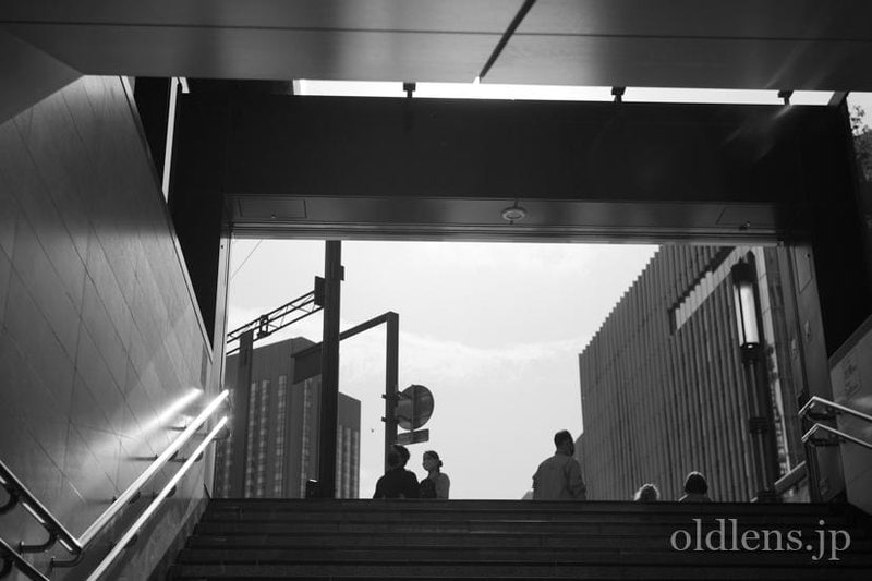 Leitz summar 5cm f2 ライカ ズマール 50mm f2 作例画像 エモい写真 街並み風景 新宿